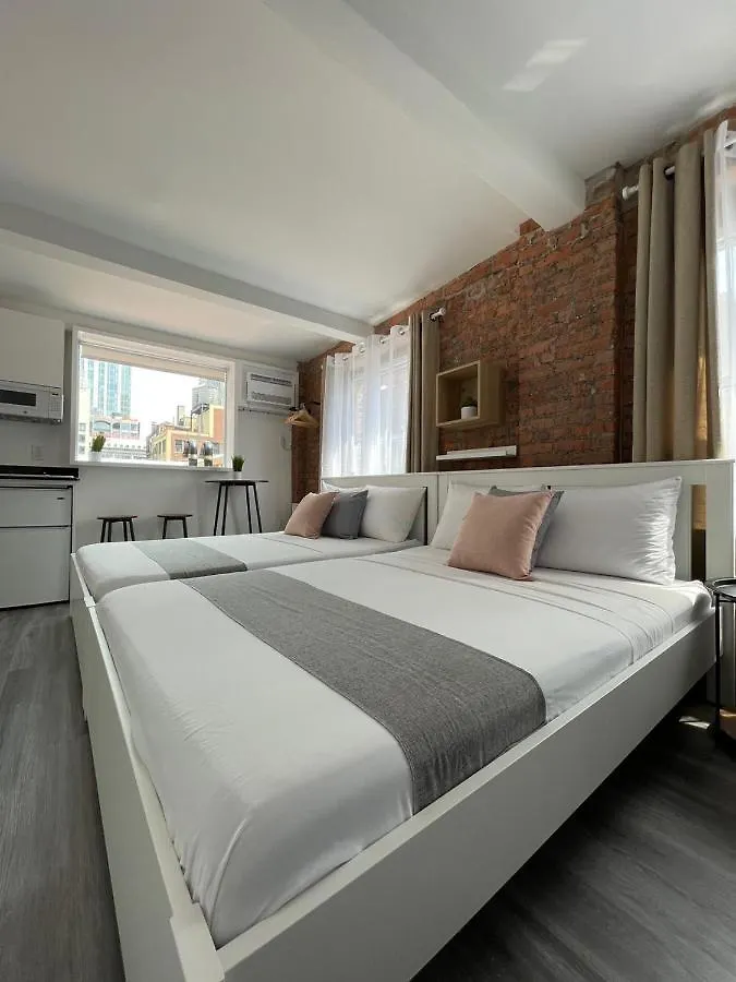 Hotel And The City, Rooftop City View New York Appartement
