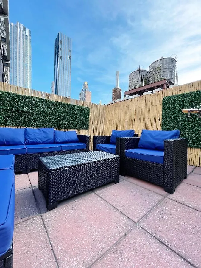 Hotel And The City, Rooftop City View New York Appartement