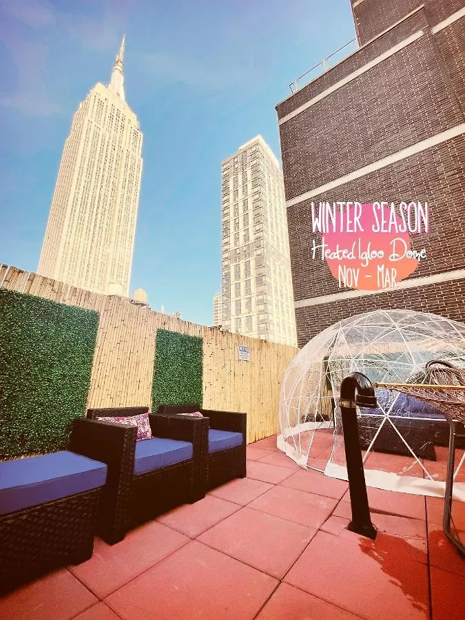 Hotel And The City, Rooftop City View New York