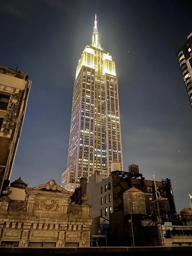 Hotel And The City, Rooftop City View New York United States