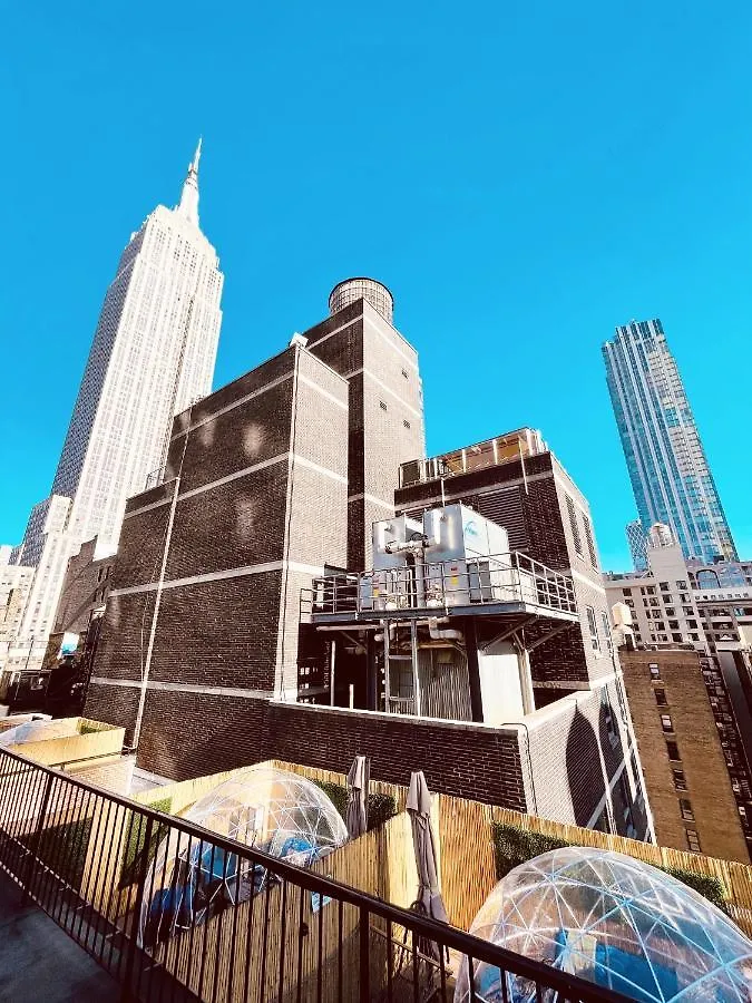 Hotel And The City, Rooftop City View New York